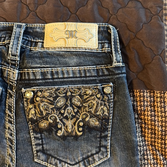 Miss Me Jeans- Standard Straight Leg - Picture 5 of 9